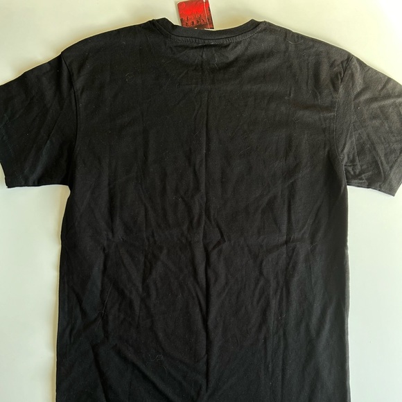 Stranger Things T-Shirt โค๏ธ - Picture 9 of 10